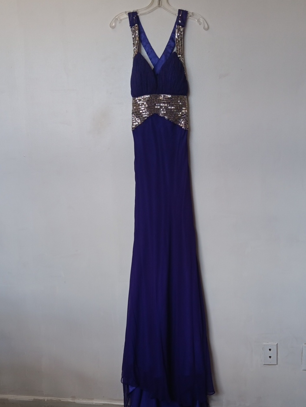 Vintage Deep Purple V‑Neck Sequin Waist Evening Gown